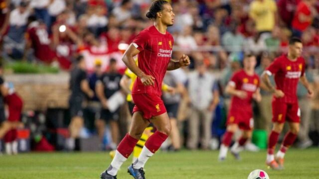 VAR Drama: Prečo bol gól Virgila Van Dijka proti Man City kontroverzne vylúčený
