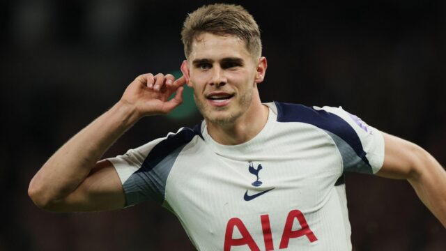 Van de Ven odďaľuje brutálny výsmech Spurs ako vnútorné „zúfalstvo“ ospravedlnené pred Man Utd napriek rekordnému víťazstvu
