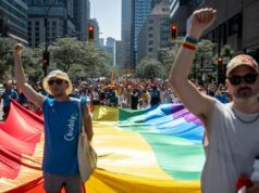 Vedúci kanadskej skupiny hrdosti odstúpil po komentároch k transgenderovej politike MOV Vedúci kanadskej skupiny hrdosti odstúpil po komentároch k transgenderovej politike MOV