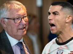 Verejné varovanie Sira Alexa Fergusona adresované Cristianovi Ronaldovi po tom, čo bol prichytený pri údere hlavy protihráčovi Cristiano Ronaldo dostal červenú kartu počas zápasu Portsmouth vs Manchester United v roku 2007