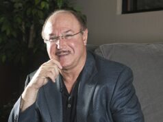 Victor Conte zomrel vo veku 75 rokov: Mozgy stojace za neslávne známym škandálom s bejzbalovými steroidmi prehrali boj s rakovinou pankreasu Victor Conte, hlavný mozog škandálu so steroidmi v MLB začiatkom roku 2000, zomrel
