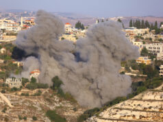 Videá ukazujú moment, keď Izrael bombardoval dediny v južnom Libanone | Izrael útočí na Libanon Videá ukazujú moment, keď Izrael bombardoval dediny v južnom Libanone | Izrael útočí na Libanon