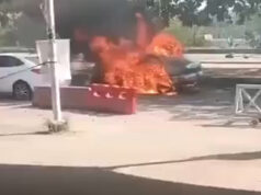 Video: Smrteľný výbuch pred súdom v Pakistane | Kriminalita Video: Smrteľný výbuch pred súdom v Pakistane | Kriminalita