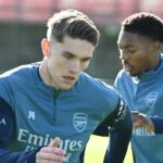 SINGAPUR, SINGAPUR – 21. JÚLA: (LR) Martin Odegaard a Kai Havertz z Arsenalu počas tréningu v Singapore Sports Hub 21. júla 2025 v Singapure. (Foto: Stuart MacFarlane/Arsenal FC cez Getty Images)
