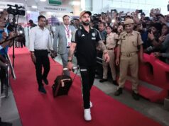 Virat Kohli odchádza z letiska Ranchi s bývalým spoluhráčom do 19 rokov pred IND vs SA 2025 ODI (sledovať) Virat Kohli odchádza z letiska Ranchi s bývalým spoluhráčom do 19 rokov pred IND vs SA 2025 ODI (sledovať)