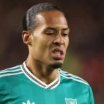 Virgil van Dijk obvinený z hádzania esa Liverpoolu „pod autobus“ v brutálnom obliekaní | Futbal | Šport