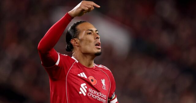 Virgil van Dijk prezrádza, prečo sa nerozpráva s Trentom Alexandrom-Arnoldom Virgil van Dijk prezrádza, prečo sa nerozpráva s Trentom Alexandrom-Arnoldom | Futbal | Šport
