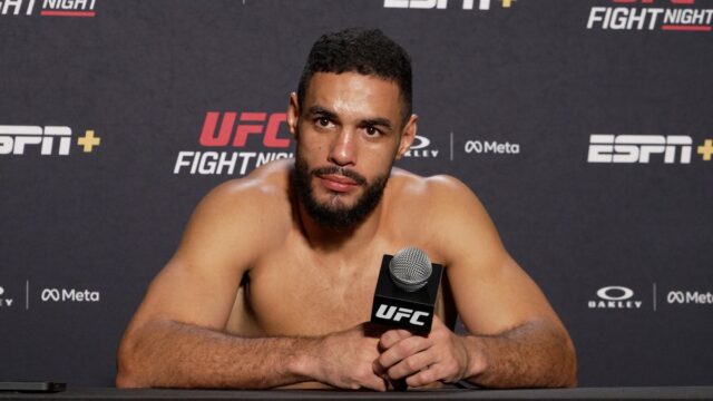 Víťaz hlavného podujatia UFC Gabriel Bonfim reaguje na kritiku zastavenia Víťaz hlavného podujatia UFC Gabriel Bonfim reaguje na kritiku zastavenia hry