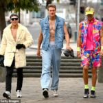 Tannerovi Bruhnovi, na snímke vľavo počas osláv šialeného pondelka v roku 2023, boli tento týždeň na súde vznesené sexuálne obvinenia.