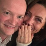 Snookerová legenda Shaun Murphy je po tretíkrát zasnúbená po tom, čo položil otázku hudobníkovi Jo Rochellovi