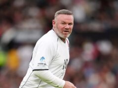 Wayne Rooney sa chce pripojiť k mimoligovému supertímu plnému bývalých hviezd Premier League Wayne Rooney sa chce pripojiť k mimoligovému supertímu plnému bývalých hviezd Premier League