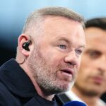 Wayne Rooney pred televíznou kamerou.