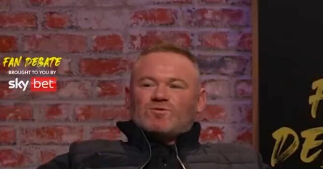 Wayne Rooney varoval Mikela Artetu pred možným problémom