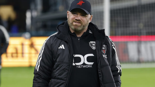 Wayne Rooney zdôraznil, že Benjamin Sesko prehliadol pozitívne Wayne Rooney zdôraznil, že Benjamin Sesko prehliadol pozitívne