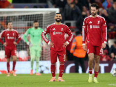 West Ham sa snaží využiť kolaps UCL a dostať Liverpool hlbšie do krízy Download app from appStore