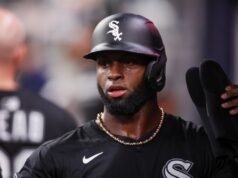 White Sox vyzdvihne 20 miliónov dolárov od Luisa Roberta MLB: Chicago White Sox v Atlanta Braves