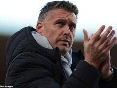 Wolves sa rozhodli vymenovať Roba Edwardsa po tom, čo sa s Middlesbrough dohodli na poplatku za šéfa vo výške 2 milióny libier – a bojovníci z Premier League „poskytnú novému šéfovi prostriedky v januári, aby zvrátili mizernú sezónu“ Wolves sú pripravení vymenovať Roba Edwardsa za svojho nového manažéra na základe trojročnej zmluvy