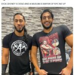 Zápasník AEW Mansoor (vpravo) oslavoval smrť Dicka Cheneyho na sociálnych sieťach