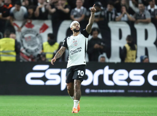 Yuri Alberto žiari, Depay skóruje, Corinthians porazili São Paulo Download app from appStore