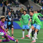 Za ortézou Obeda Vargasa, séria úrovní Sounders s Loonsom