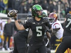 Zdá sa, že číslo 6 v Oregone si poradí so zapáleným rivalom Washingtonom Futbal NCAA: Južná Kalifornia v Oregone