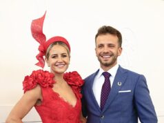 Zdá sa, že legendárna džokejka Melbourne Cup Michelle Payne potvrdila svoj nový románik, keď vystúpila so „záhadným mužom“ na Instagrame Legenda Melbourne Cup Michelle Payne a Gabriel Ribeiro vyvolali povesti, že sú viac než len blízki priatelia, keď sa spolu objavili vo Flemingtone.