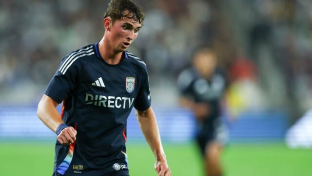 Zemetrasenia vymenili D Oscara Verhoevena do San Diega
