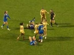 Ženská hviezda Crystal Palace čelí predĺženému zákazu za to, že zhodila súperku na zem krkom – keďže FA tvrdí, že trojzápasový trest je „jasne nedostatočný“ Hviezda Crystal Palace Ruesha Littlejohn čelí vyhliadke na predĺžený zákaz po jej konfrontácii s Hannah Cain z Leicestru.