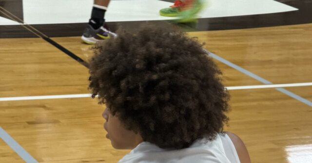 Zhrnutie basketbalu zo strednej školy: Phoenix Smith poskytuje výťah pre Zhrnutie basketbalu zo strednej školy: Phoenix Smith poskytuje výťah pre Crespiho