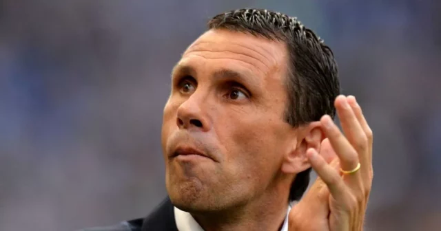 "Zistil som, že som bol vyhodený naživo v zápase dňa Gus Poyet