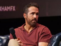 Zúfalá prosba hviezdy Wrexhamu o druhej ráno prinútila Ryana Reynoldsa upraviť dokument na poslednú chvíľu Ryan Reynolds sa zúčastňuje FYC panelu pre FX