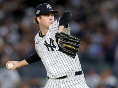 „Cam Schlitter klame zadarmo“; “Nezapotite sa, eso” logo pochodového šialenstva