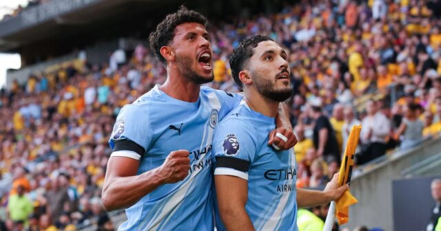 „Génius“ z Man City Rayan Cherki povedal, že napriek „vážnemu“ WOLVERHAMPTON, ANGLICKO - 16. AUGUSTA: Rayan Cherki z Manchestru City oslavuje po tom, čo strelil štvrtý gól svojho tímu počas zápasu Premier League medzi Wolverhampton Wanderers a Manchester City v Molineux 16. augusta 2025 v anglickom Wolverhamptone. (Foto: James Gill – Danehouse/Getty Images)