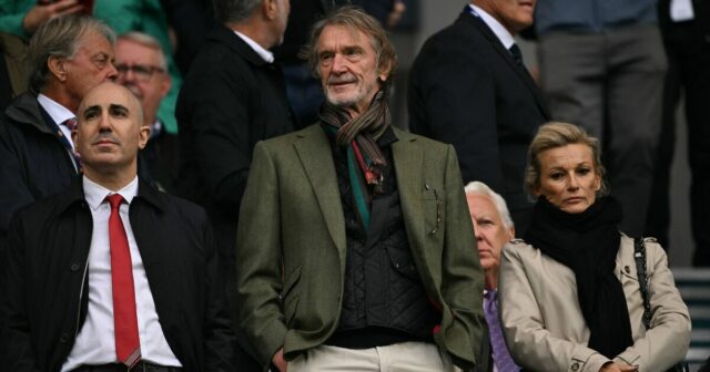 „Man Utd so mnou robil rozhovor v garáži Sira Jima „Man Utd so mnou robil rozhovor v garáži Sira Jima Ractliffa – bol som šokovaný“ | Futbal | Šport