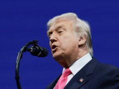 „Potrestateľné smrťou“: Trump sa demokratom vyhráža obvinením zo vzbury | Správy Donalda Trumpa „Potrestateľné smrťou“: Trump sa demokratom vyhráža obvinením zo vzbury | Správy Donalda Trumpa