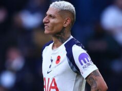 „Príliš vzrušený“ Richarlison vystrelil na oslavu „víťaza finále pohára“ pred vyrovnávajúcim gólom v Man Utd „Príliš vzrušený“ Richarlison vystrelil na oslavu „víťaza finále pohára“ pred vyrovnávajúcim gólom v Man Utd