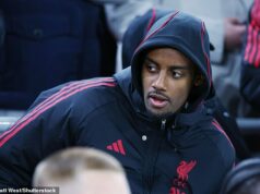 „Žiadne výhovorky“: Britská rekordná posila Liverpoolu Alexander Isak po ťažkom začiatku života na Anfielde bojuje so zraneniami Alexander Isak ponúkol úprimnú úvahu o svojej ťažkej ceste späť do plnej kondície po svojom britskom rekordnom prestupe za 125 miliónov libier do Liverpoolu v septembri po lete strávenom v štrajku.