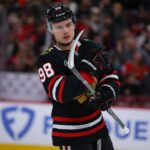 3 najmenej pôsobiví hráči Chicaga Blackhawks po prehre 6:0 s LA Kings ft. Connor Bedard