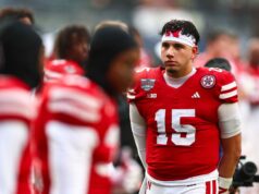 5 najlepších miest na pristátie pre Nebraska QB ft. Florida a ďalšie logo pochodového šialenstva
