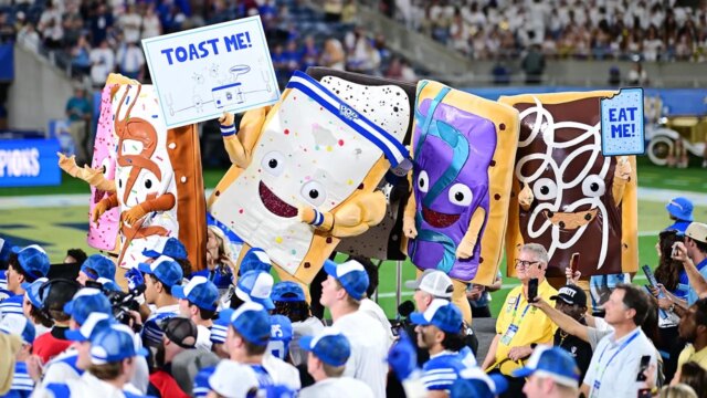 5 najlepších momentov z pop-tarts Bowl 5 najlepších momentov z pop-tarts Bowl