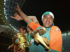 Agent sa to pokúsil predať: Ikona Bundesligy konečne získala Zlatú kopačku späť Agent sa to pokúsil predať: Ikona Bundesligy konečne získala Zlatú kopačku späť