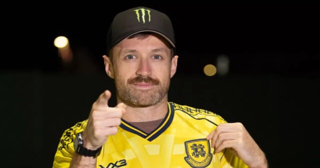 Majiteľ Hashtag United Spencer Owen.