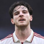 Declan Rice z Arsenalu vyzerá skľúčene počas zápasu Premier League medzi Aston Villou a Arsenalom vo Villa Parku 6. decembra 2025 v Birminghame v Anglicku.