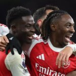 Hráči počas zápasu Aston Villa vs Arsenal