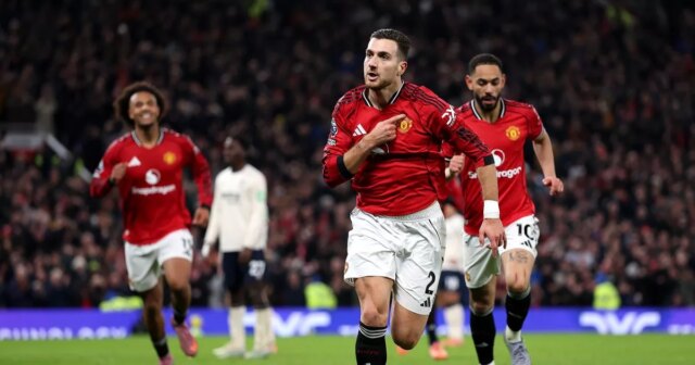 Ako sa pozerať na Wolves vs Man Utd - televízny Ako sa pozerať na Wolves vs Man Utd - televízny kanál, podrobnosti o živom vysielaní, čas začiatku