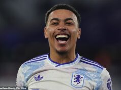 Ako si Aston Villa robí posmech z xG a prečo odborníci veria, že to znamená, že môžu vyhrať titul: Ciele z diaľky, „knukle-ball“ Morgana Rogersa, trik Unaia Emeryho na cvičisku – a štatistiky, ktoré počúvajú Morgan Rogers minulý víkend dvakrát skóroval za Aston Villu vo West Hame, no očakávané počty gólov tímu sú relatívne nízke