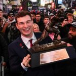 Mendoza, hlavný obchodný špecialista, ktorý bol prijatý na Yale, pridal tento mesiac do svojho životopisu