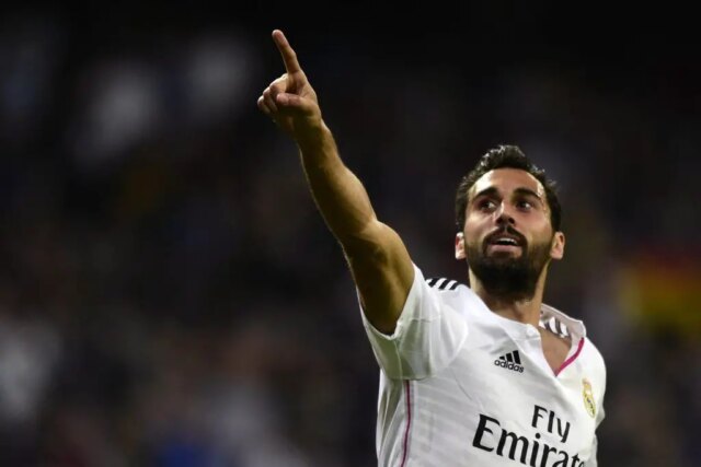 Álvaro Arbeloa sa rozhodol nahradiť Xabiho Alonsa na poste šéfa Álvaro Arbeloa sa rozhodol nahradiť Xabiho Alonsa na poste šéfa Realu Madrid