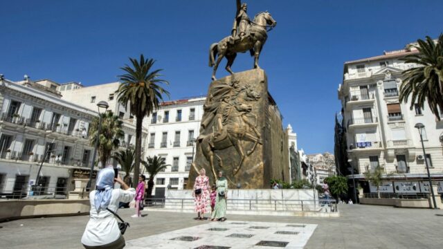 Alžírsko vyhlasuje koloniálnu nadvládu Francúzska za zločin v novom zákone | Vládne správy
