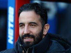 Amorim blúzni o hviezde United, pretože tri kľúčové prednosti ho robia pre šéfa „masívnym“. Amorim blúzni o hviezde United, pretože tri kľúčové prednosti ho robia pre šéfa „masívnym“.